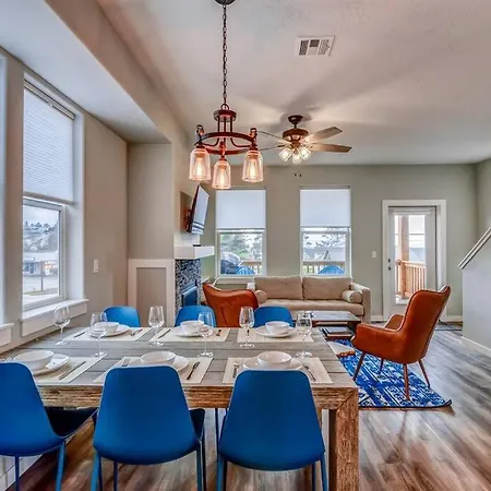 New Tri-Level Home With Ocean View And 3 En-Suite Bedrooms! Depoe Bay Exterior foto