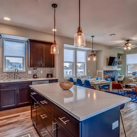 New Tri-Level Home With Ocean View And 3 En-Suite Bedrooms! Depoe Bay Exterior foto